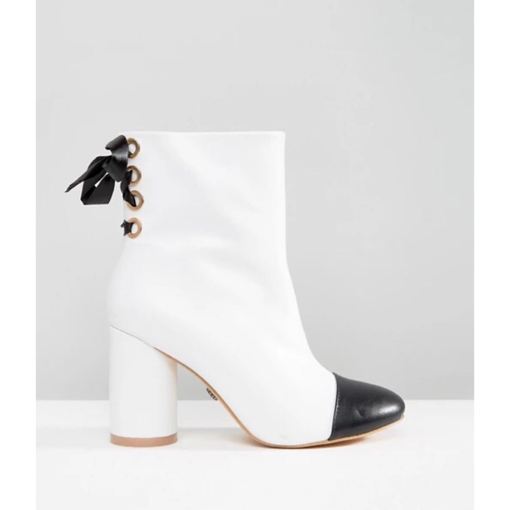 ASOS toe cap boots sz 9 (UK 7)